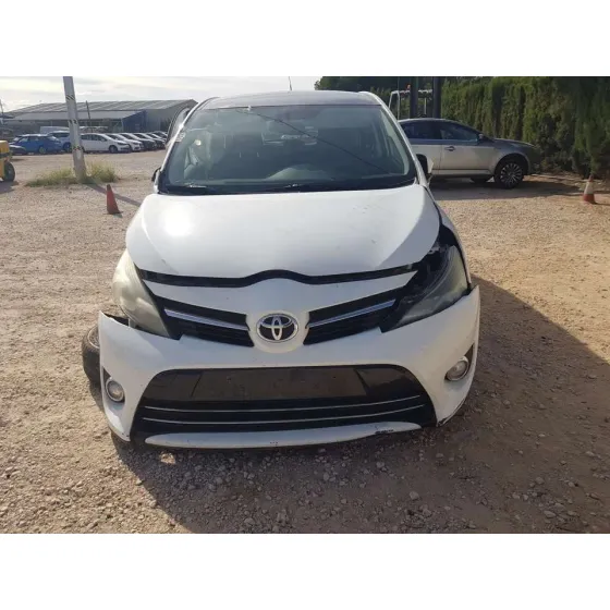 TOYOTA VERSO '2014 ADVANCE BLANCO