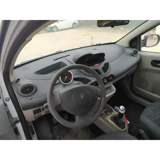 RENAULT TWINGO '2010 VAN BLANCO
