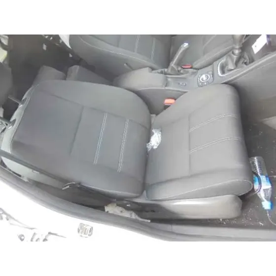 RENAULT MEGANE III BERLINA 5 P '2015 BUSINESS BLANCO