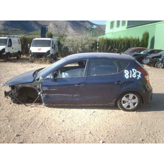 HYUNDAI I30 '2011 COMFORT AZUL