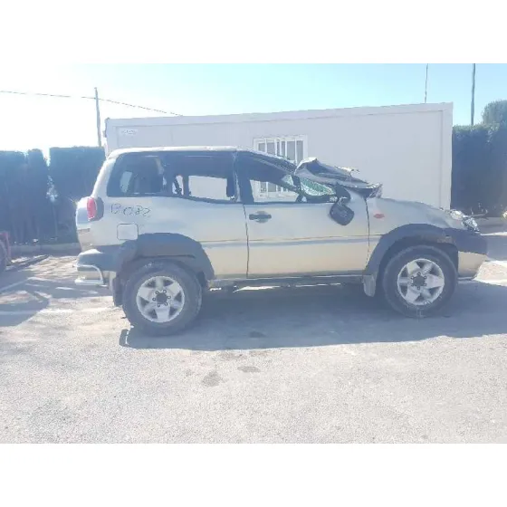 NISSAN TERRANO/TERRANO.II (R20) '2002 SPORT DORADO