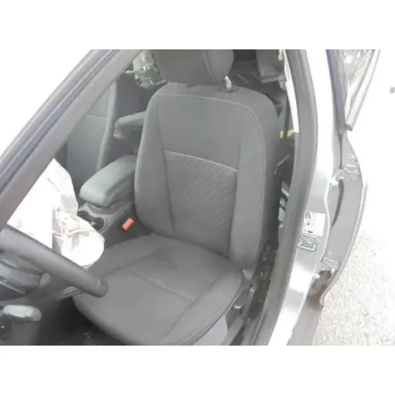 FORD FOCUS LIM. (CB8) '2014 TITANIUM GRIS
