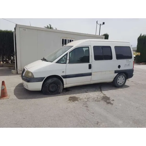 FIAT SCUDO (222) '2004 2.0 16V JTD ELX KOMBI (7 SITZE) BLANCO