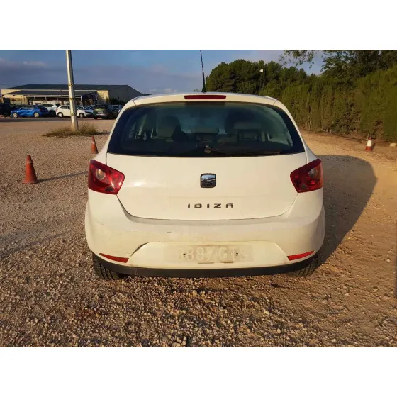 SEAT IBIZA (6J5) '2010 REFERENCE BLANCO