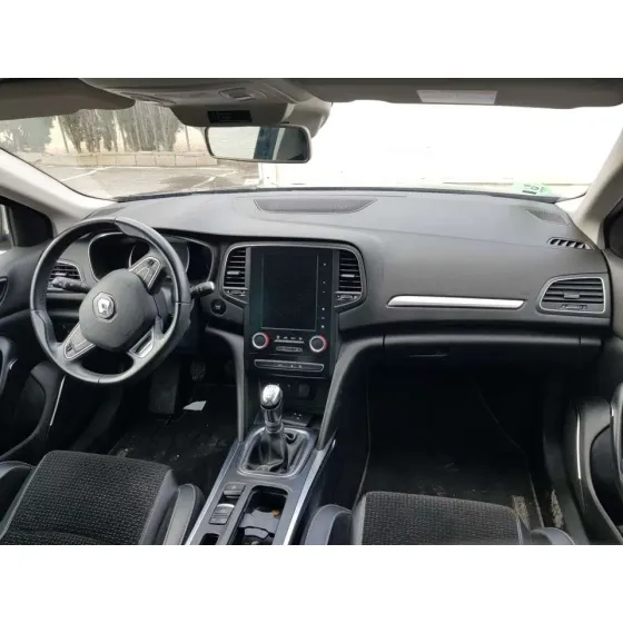 RENAULT MEGANE IV BERLINA 5P '2017 ZEN GRIS OSCURO