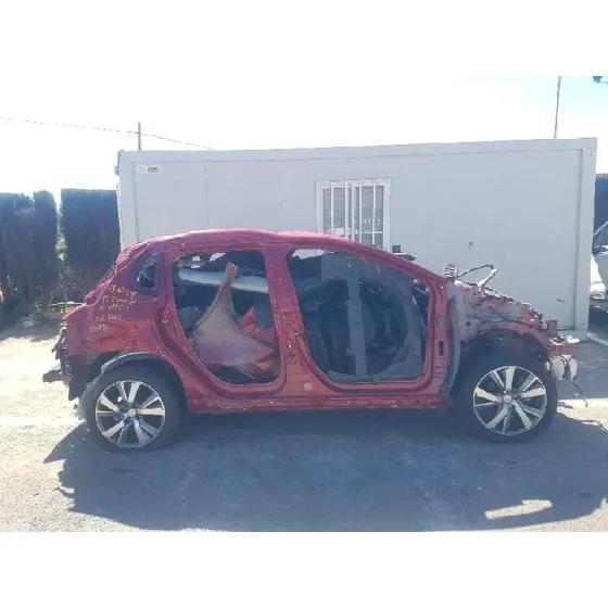 PEUGEOT 2008 (--.2013->) '2018 ALLURE ROJO