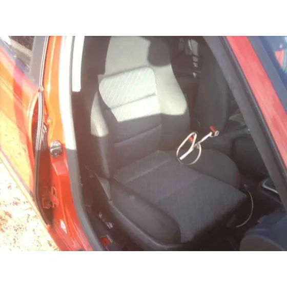 SEAT LEON (1M1) '2005 SPORT ROJO