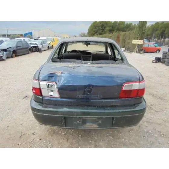OPEL OMEGA B '2001 ELEGANCE BERLINA VERDE