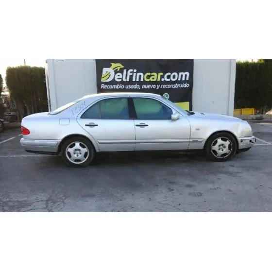 MERCEDES CLASE E (W210) BERLINA '1996 280 (210.053) GRIS PLATA
