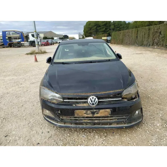 VOLKSWAGEN POLO '2017 SPORT NEGRO
