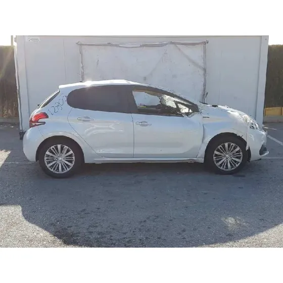 PEUGEOT 208 '2019 1.6 E-HDI FAP BLANCO