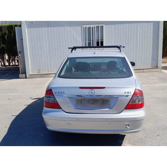 MERCEDES CLASE E (W211) BERLINA '2007 E 220 CDI (211.008) GRIS