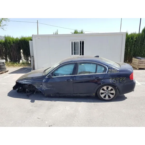 BMW SERIE 3 BERLINA (E90) '2007 330D NEGRO