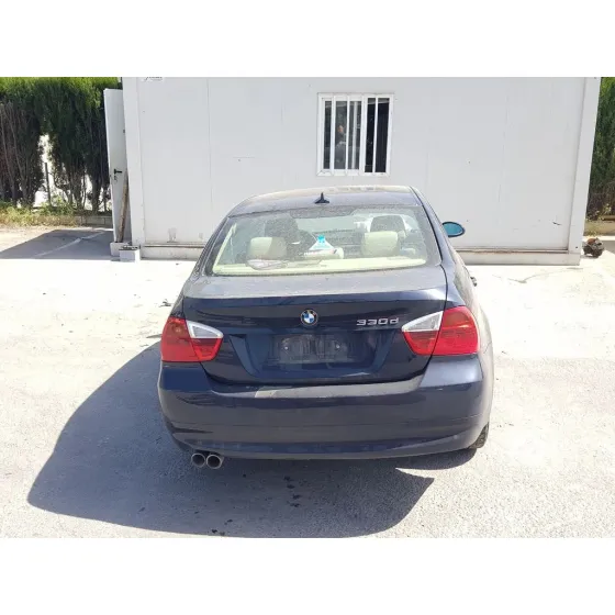 BMW SERIE 3 BERLINA (E90) '2007 330D NEGRO