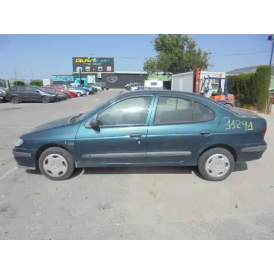 RENAULT MEGANE I CLASSIC (LA0) '1997 1.6E ALIZE VERDE