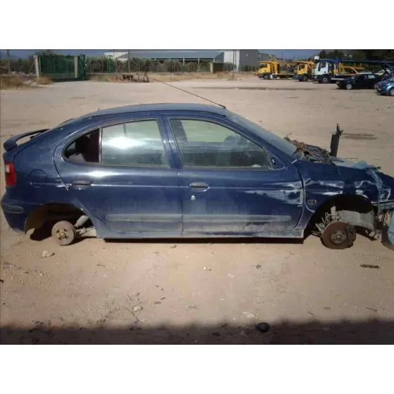 RENAULT MEGANE I FASE 2 BERLINA (BA0) '1999 1.9 DTI DIESEL CAT AZUL