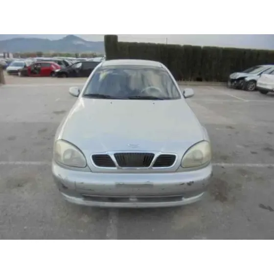 DAEWOO LANOS '1999 S GRIS