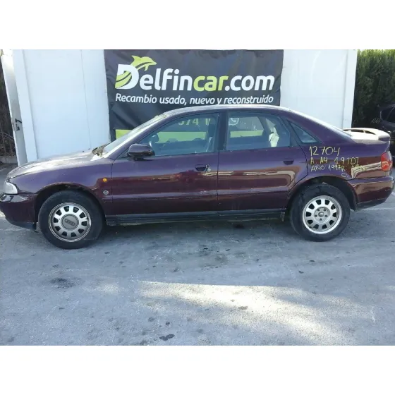 AUDI A4 BERLINA (B5) '1997 1.9 TDI ROJO