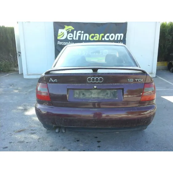AUDI A4 BERLINA (B5) '1997 1.9 TDI ROJO