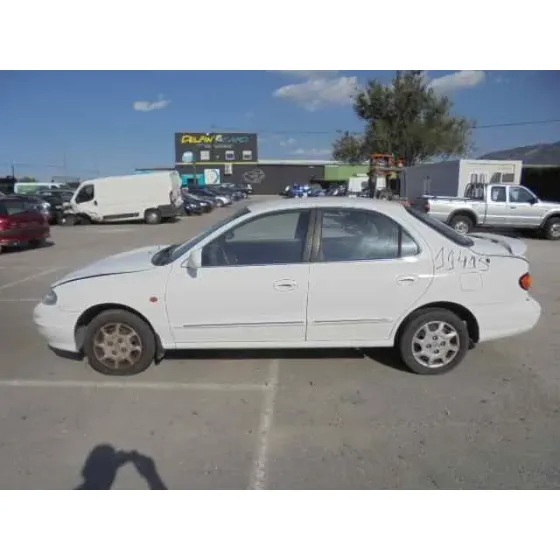 HYUNDAI LANTRA BERLINA (RD) '1999 1.6 GLS BLANCO