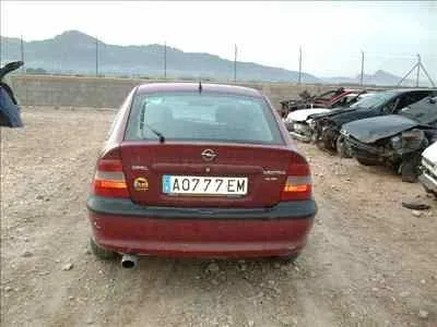 OPEL VECTRA B BERLINA OPEL VECTRA B BERLINA '1995 1.8 16V CAT GRANATE 1995