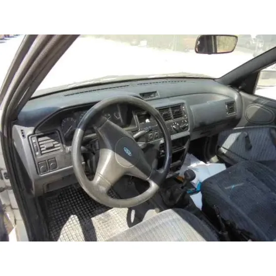 FORD ESCORT BERLINA/TURNIER '1992 CLX BERLINA BLANCO