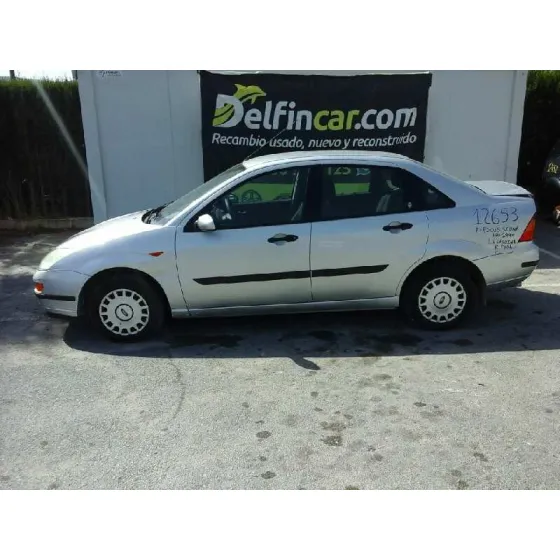 FORD FOCUS BERLINA (CAK) '2000 GHIA GRIS PLATA