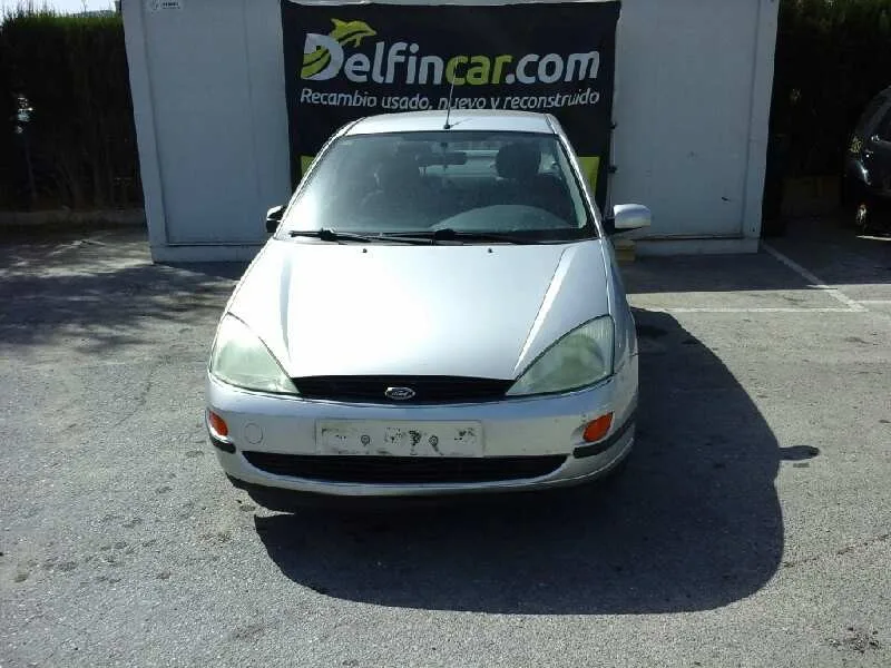 FORD FOCUS BERLINA (CAK) '2000 GHIA GRIS PLATA