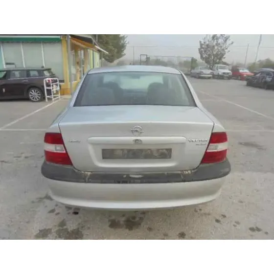 OPEL VECTRA B BERLINA '1996 CD GRIS