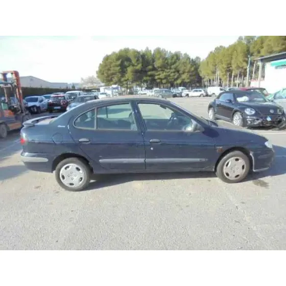 RENAULT MEGANE I CLASSIC (LA0) '1998 1.6E ALIZE AZUL