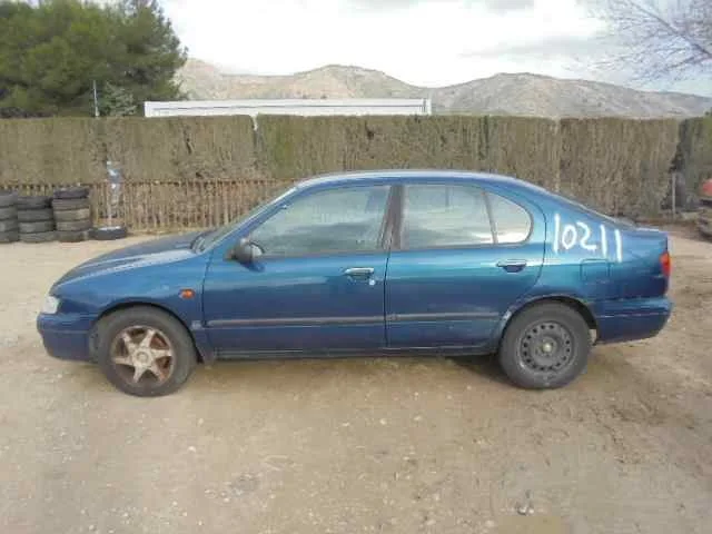 NISSAN PRIMERA BERLINA (P11) '1998 SLX AZUL
