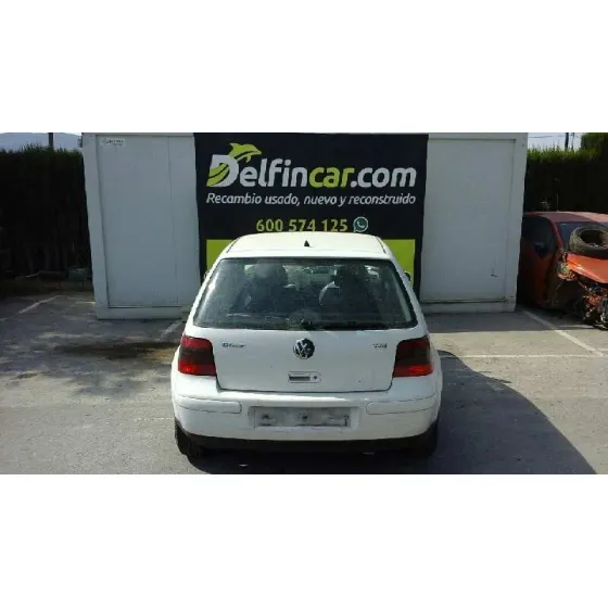 VOLKSWAGEN GOLF IV BERLINA (1J1) '1999 HIGHLINE BLANCO