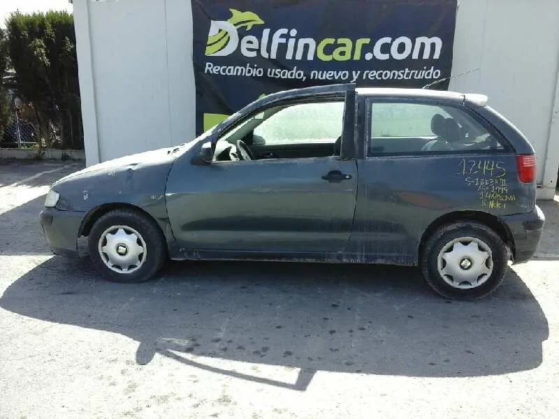 SEAT IBIZA (6K1) '1999 SELECT AZUL