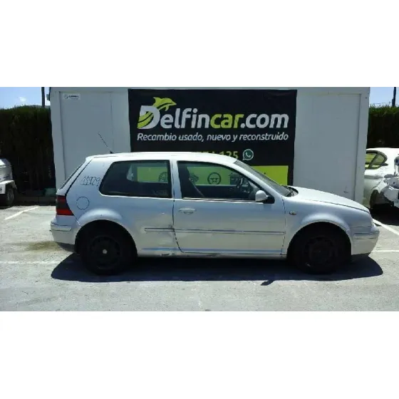 VOLKSWAGEN GOLF IV BERLINA (1J1) '1998 BASICO GRIS PLATA