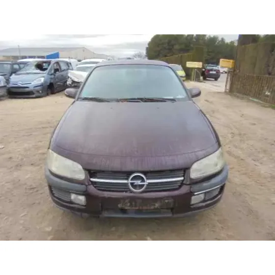 OPEL OMEGA B '1996 BASICO BERLINA MORADO