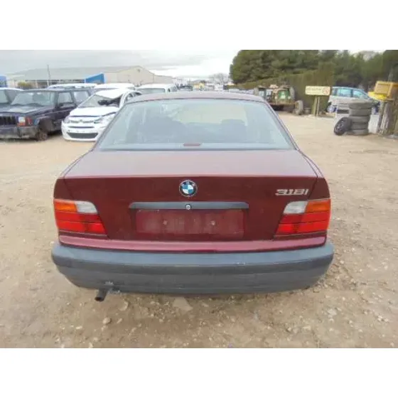 BMW SERIE 3 BERLINA (E36) '1993 318I GRANATE