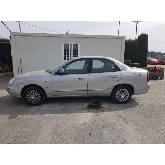 DAEWOO NUBIRA BERLINA '1999 SX GRIS