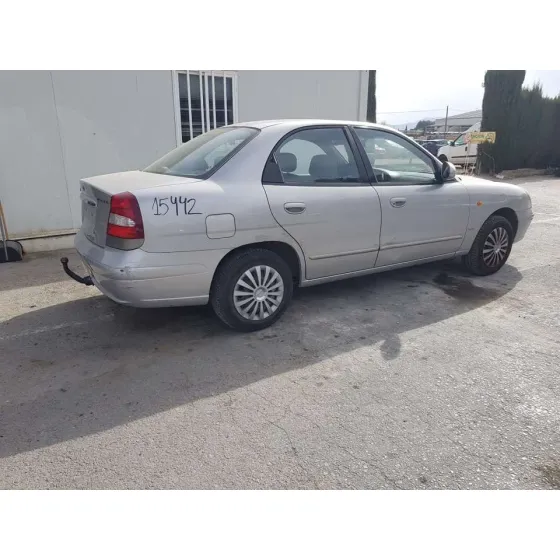 DAEWOO NUBIRA BERLINA '1999 SX GRIS