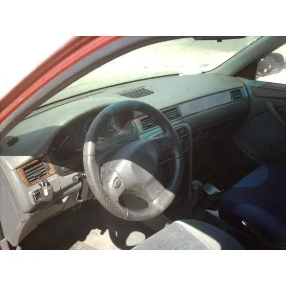 MG ROVER SERIE 400 (RT) '1996 416 SI (4-PTAS.) GRANATE