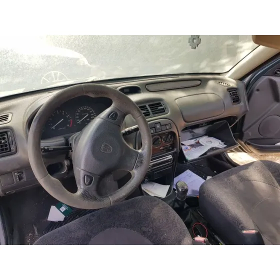 MG ROVER SERIE 200 (RF) '1998 214 SI (3-PTAS.) VERDE