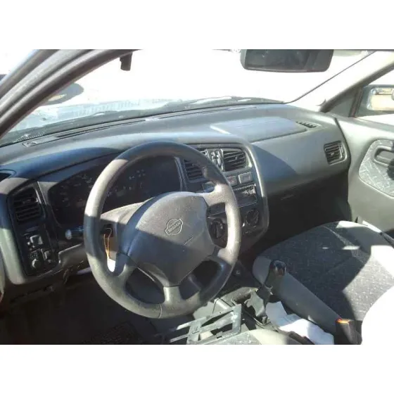 NISSAN PRIMERA BERLINA (P11) '1998 SLX GRIS