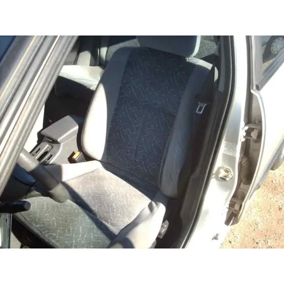 NISSAN PRIMERA BERLINA (P11) '1998 SLX GRIS