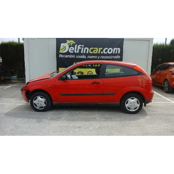 FORD FOCUS BERLINA (CAK) '1999 TREND ROJO