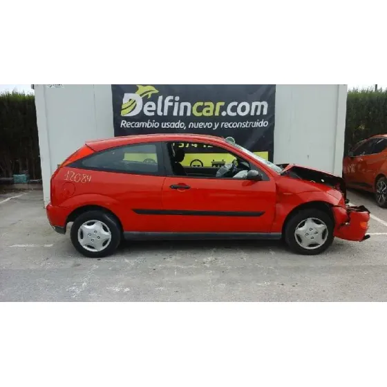 FORD FOCUS BERLINA (CAK) '1999 TREND ROJO