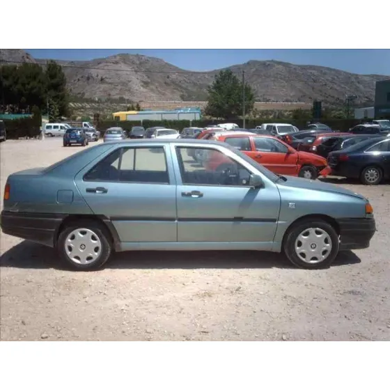 SEAT TOLEDO (1L) '1995 SE VERDE
