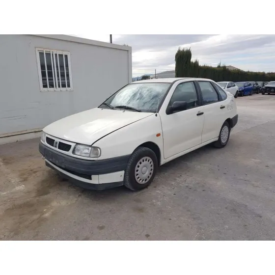 SEAT CORDOBA BERLINA (6K2) '1995 DREAM BLANCO