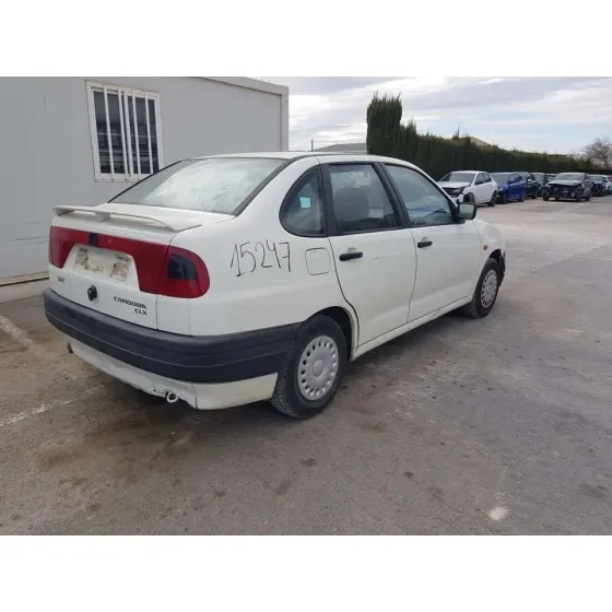 SEAT CORDOBA BERLINA (6K2) '1995 DREAM BLANCO