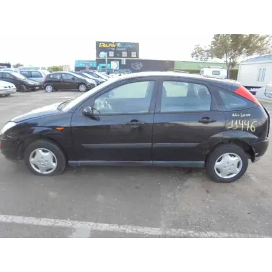 FORD FOCUS BERLINA (CAK) '2000 AMBIENTE NEGRO