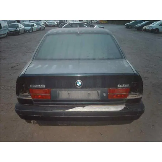 BMW SERIE 5 BERLINA (E34) '1994 2.5 TURBODIESEL CAT NEGRO