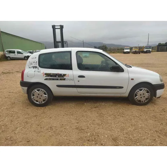 RENAULT CLIO II FASE I (B/CBO) '1998 RN BLANCO